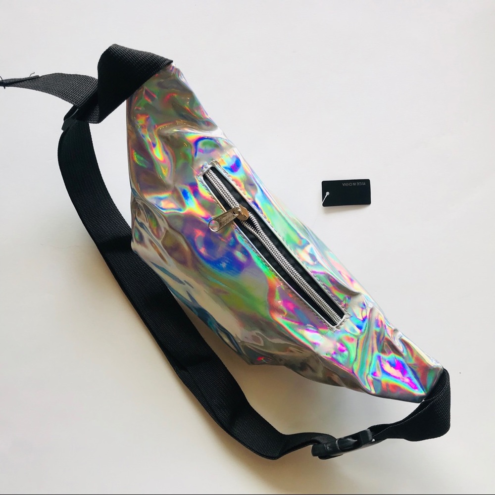 1 Left! Holographic Metallic Fanny Pack Silver - Picture 6 of 8